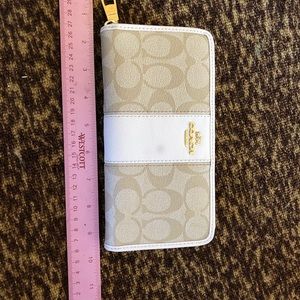 Coach wallet
